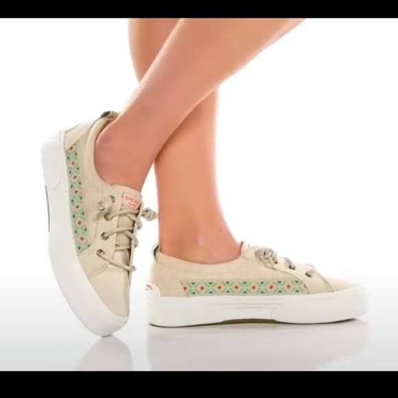 New in Box Sperry Pier Wave Hi Ltt Oaxaca Sneaker Size 7 - Picture 1 of 7